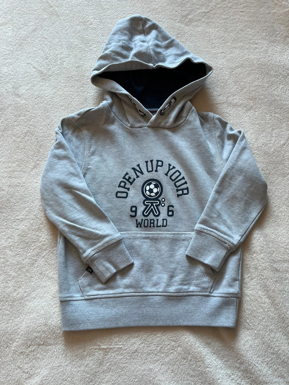 lot van 2 Okaïdi hoodies 5 jaar – comfort en stijl top 👕🔥 – photo 2